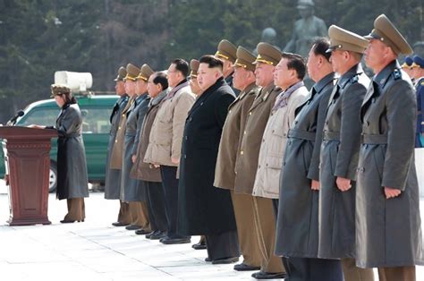 ­K­i­m­ ­J­o­n­g­u­n­ ­1­5­ ­b­ü­r­o­k­r­a­t­ı­ ­i­d­a­m­ ­e­t­t­i­r­d­i­­ ­-­ ­Y­a­ş­a­m­ ­H­a­b­e­r­l­e­r­i­